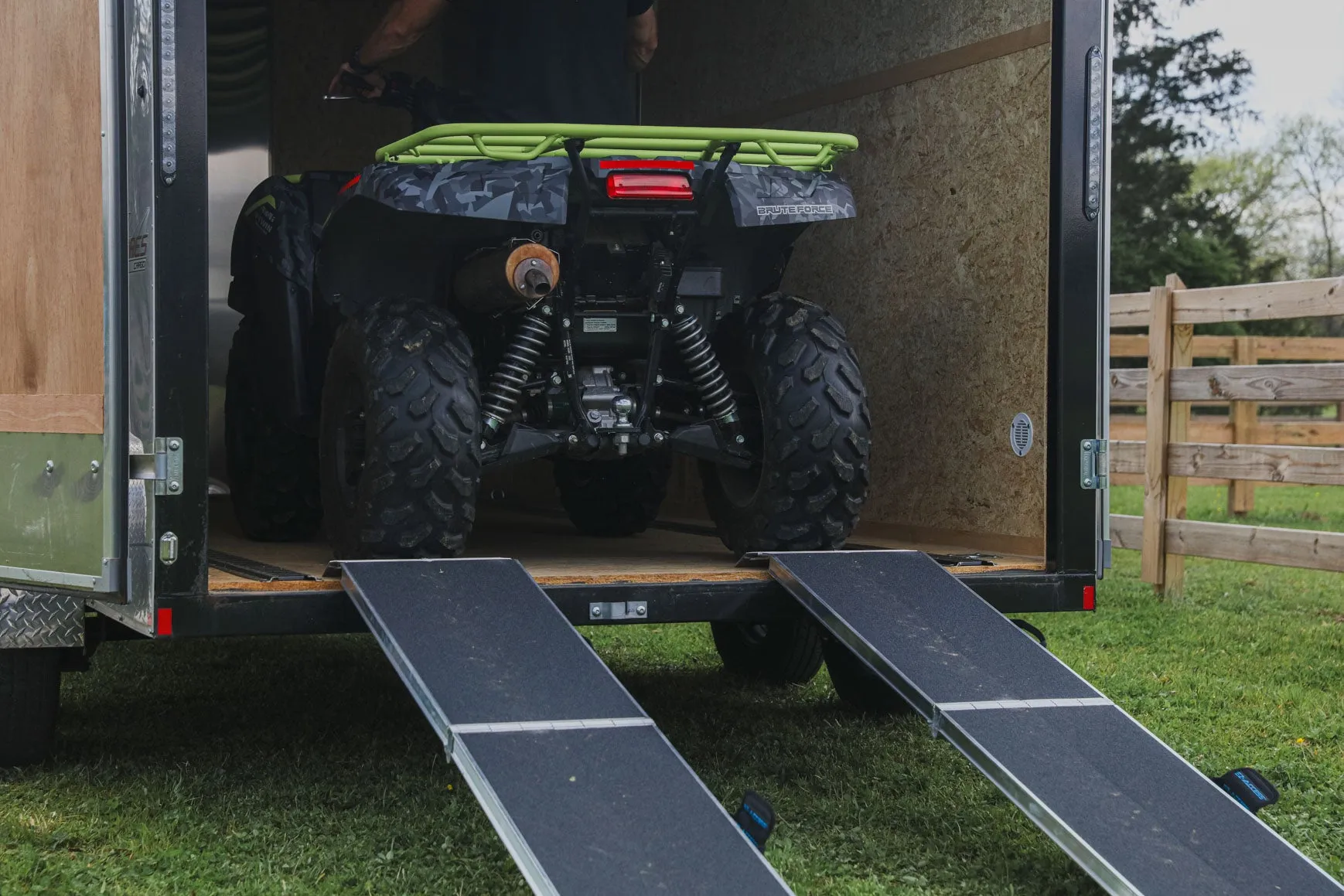 STRAPLESS™ Centerfold ATV Ramp